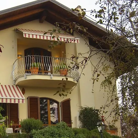 Oda ve Kahvaltı Alle Porte Del Monferrato